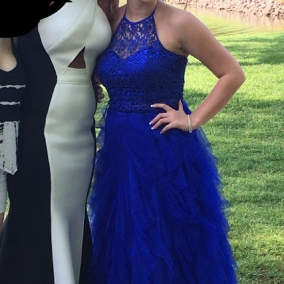 Prom dress - Picture 2 of 4